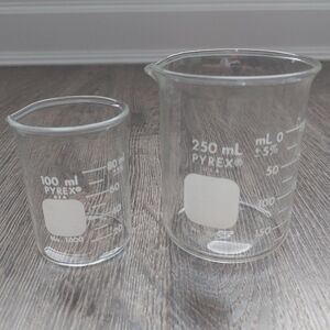 Pyrex Glass Beacker Measurement Cups 1 Cup 250 ml  + 100 ml